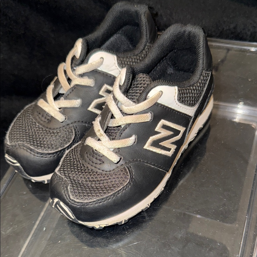 New Balance 574 Kids Black and White Sneakers